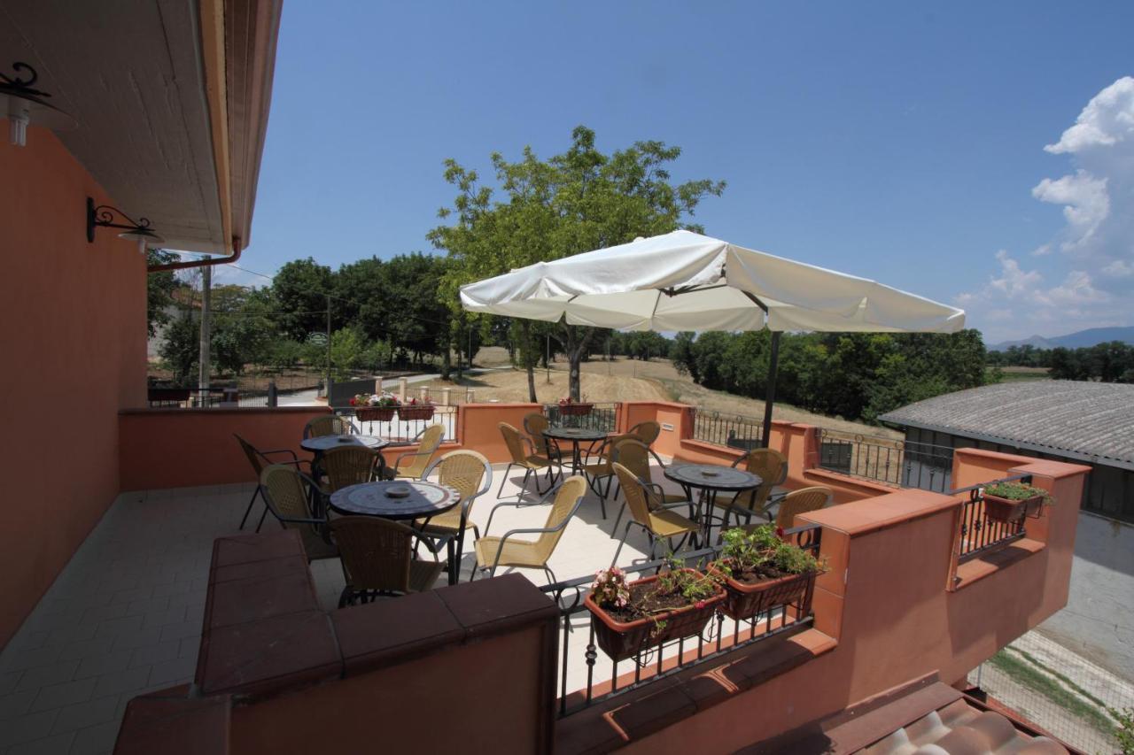 Azienda Agrituristica La Tenuta Del Falco Piedimonte San Germano Exterior foto